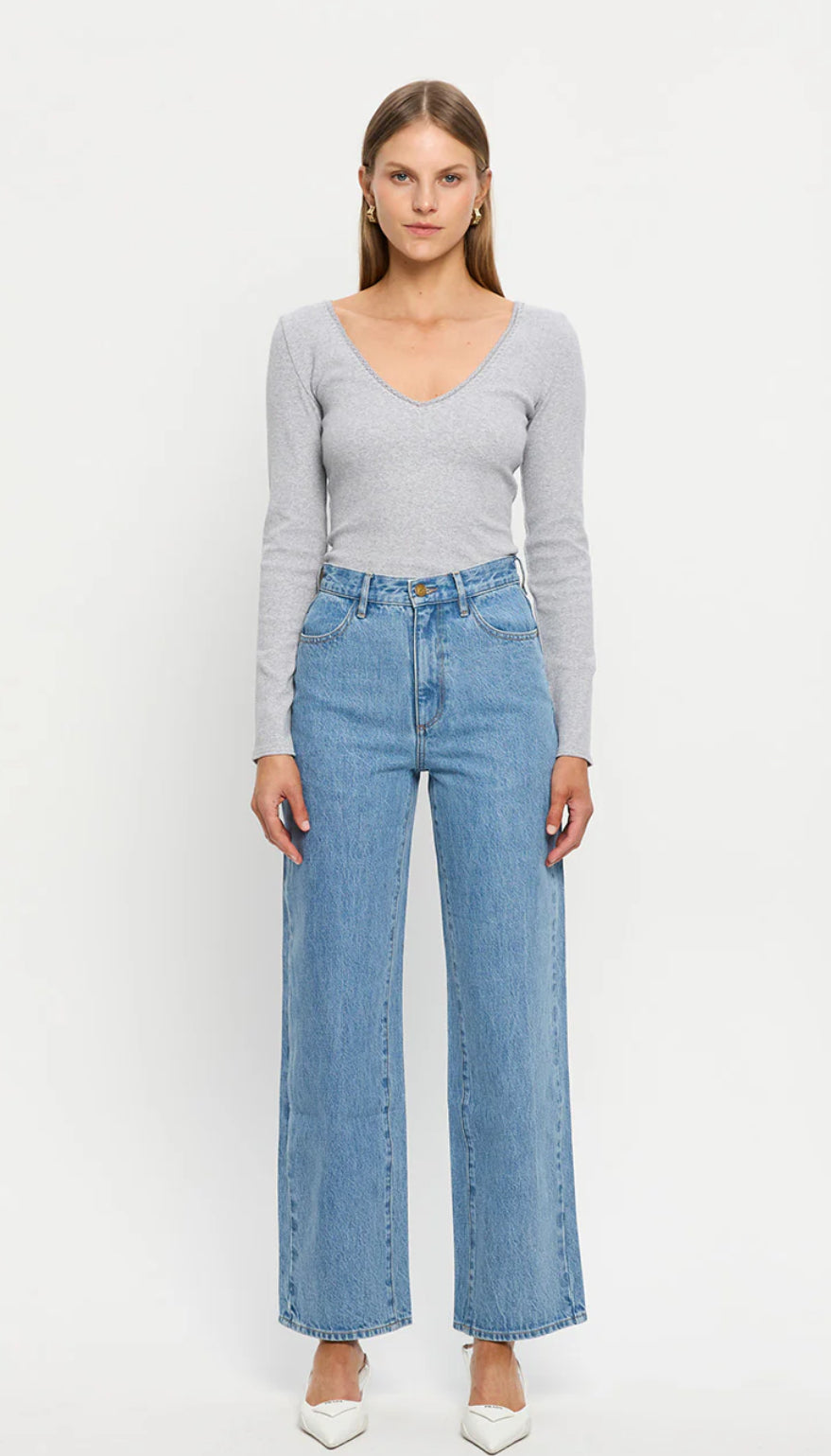 KIVARI | Tallulah V Neck Top