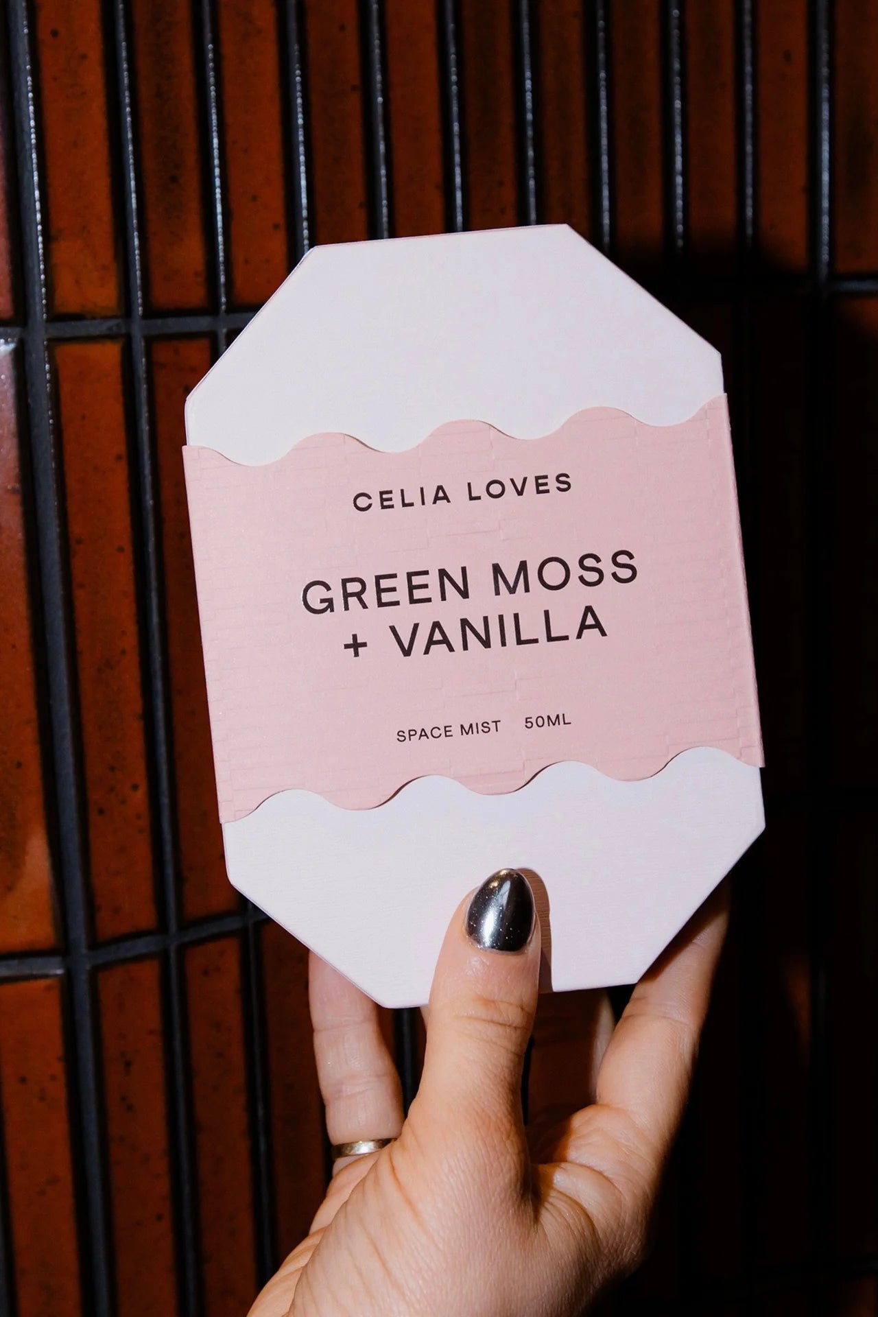 CELIA LOVES | Green Moss and Vanilla Space Mist
