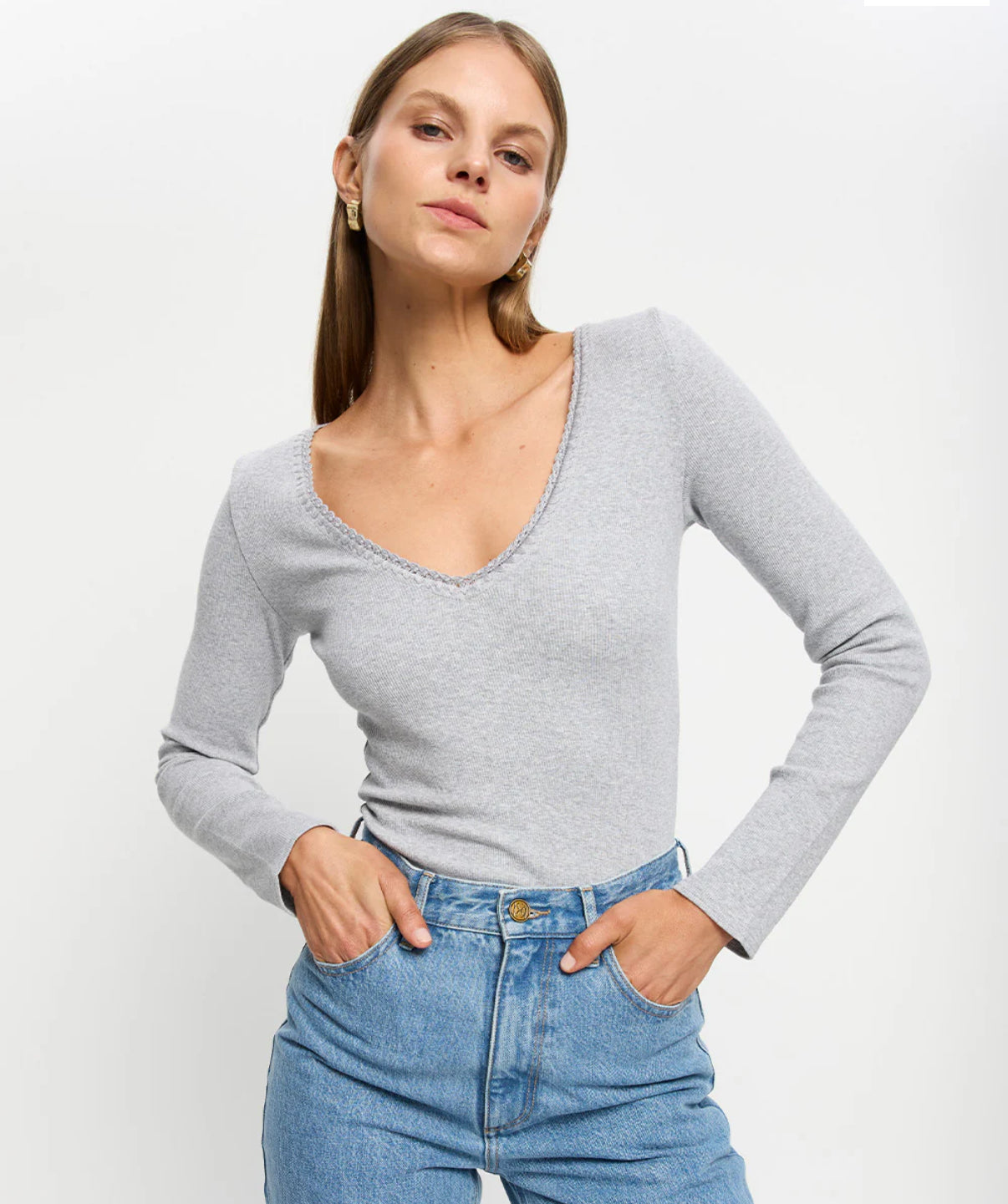 KIVARI | Tallulah V Neck Top