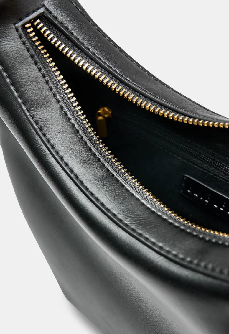 Brie Leon ~ Tie Knot Crossiant bag