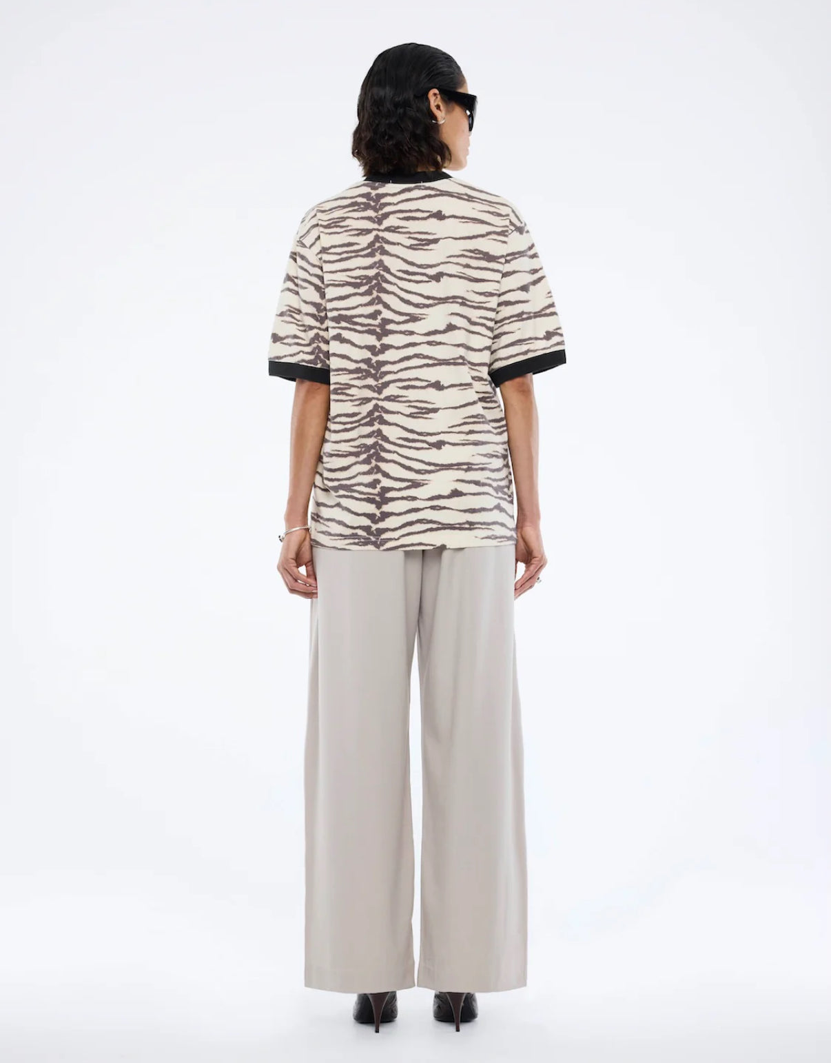 ENA PELLY | TIGER ENA TEAM TEE