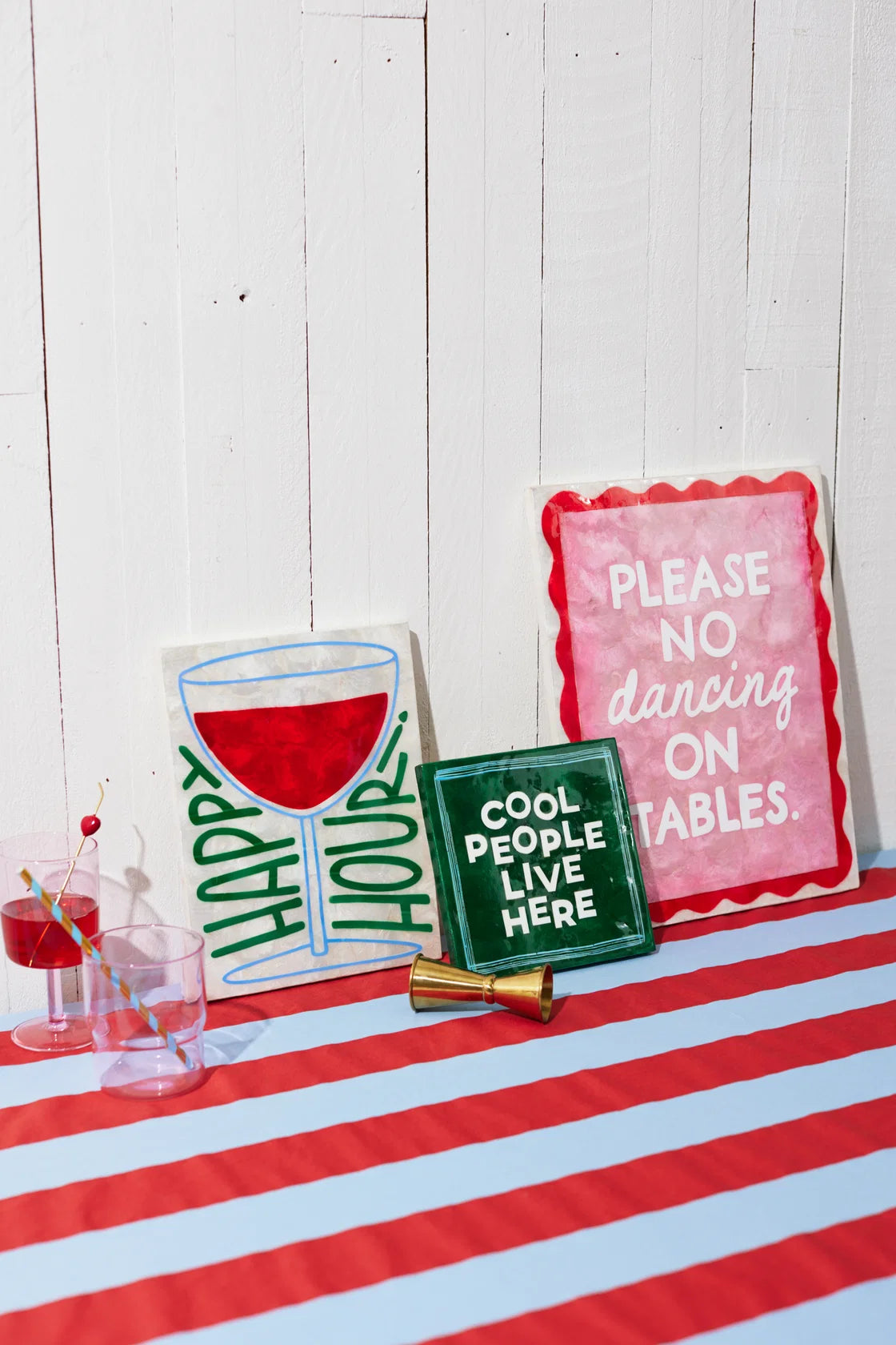 JONES AND CO | Fun House Dancing Wall Tile
