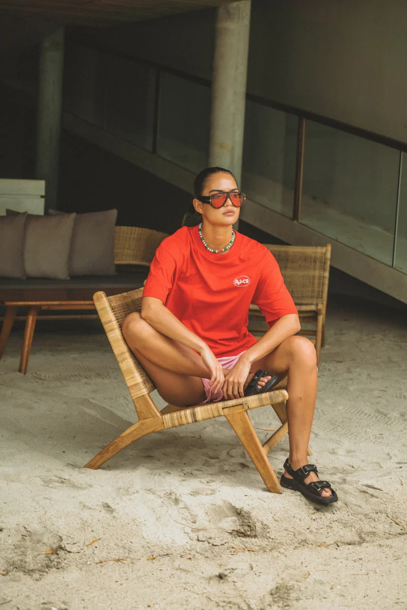 Araminta James | CHILLI TEE