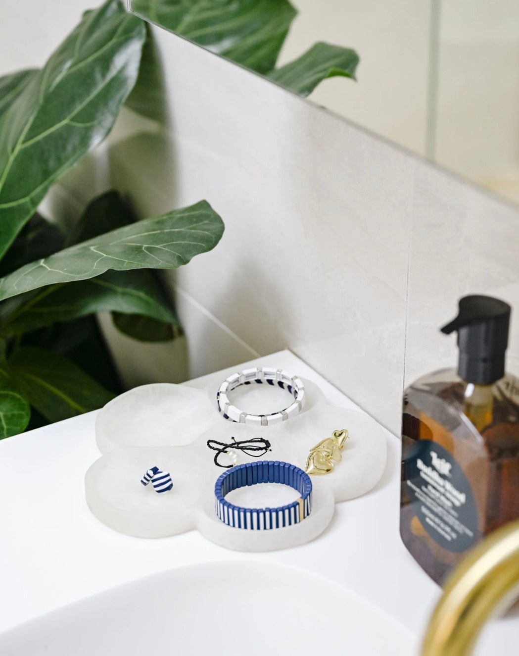 GREENWOOD DESIGNS | Flower Resin jewerally trays