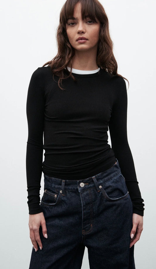 BAYSE | NYLA TOP - BLACK