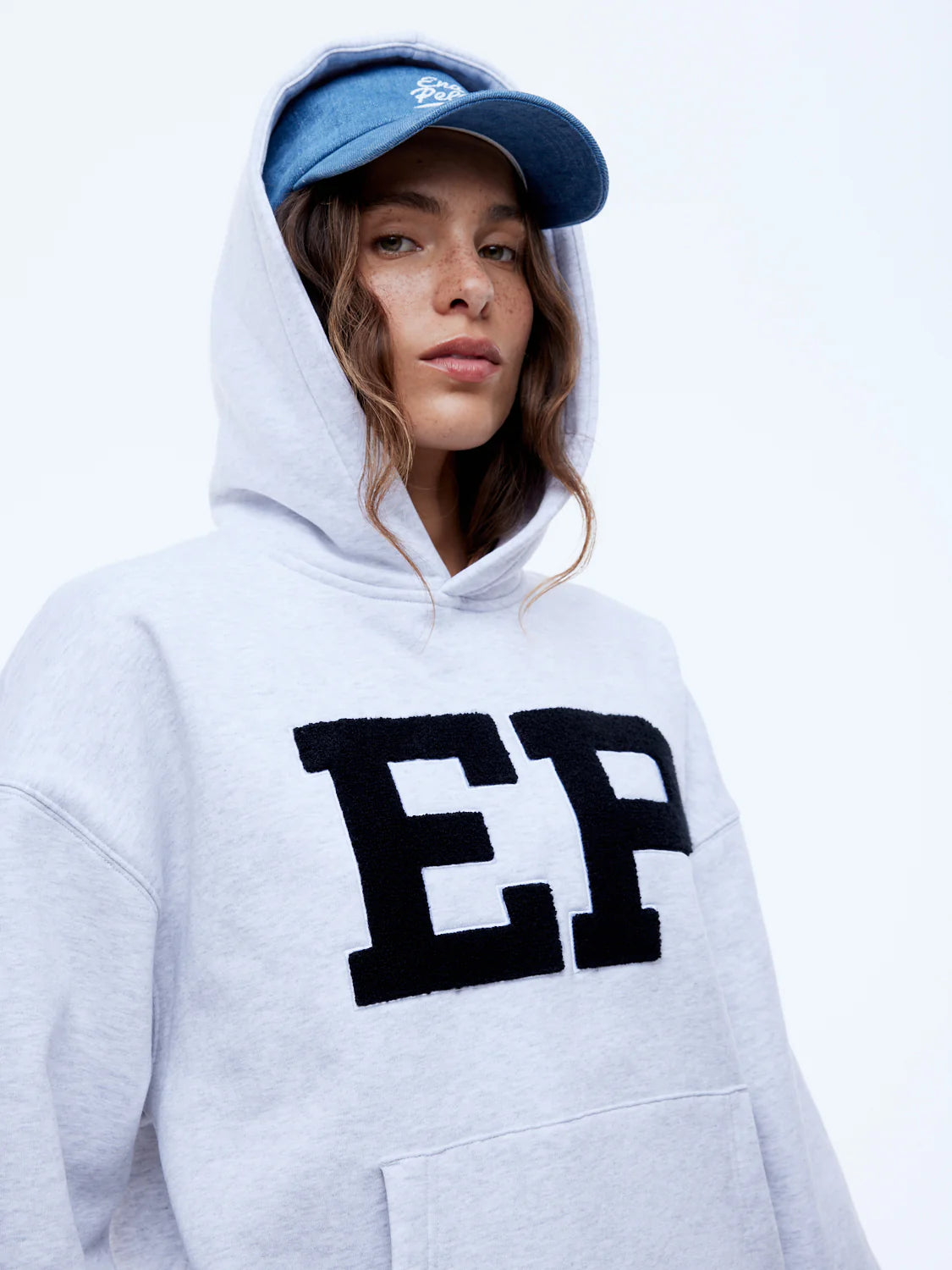 ENA PELLY | EP HOODIE WHITE MARLE