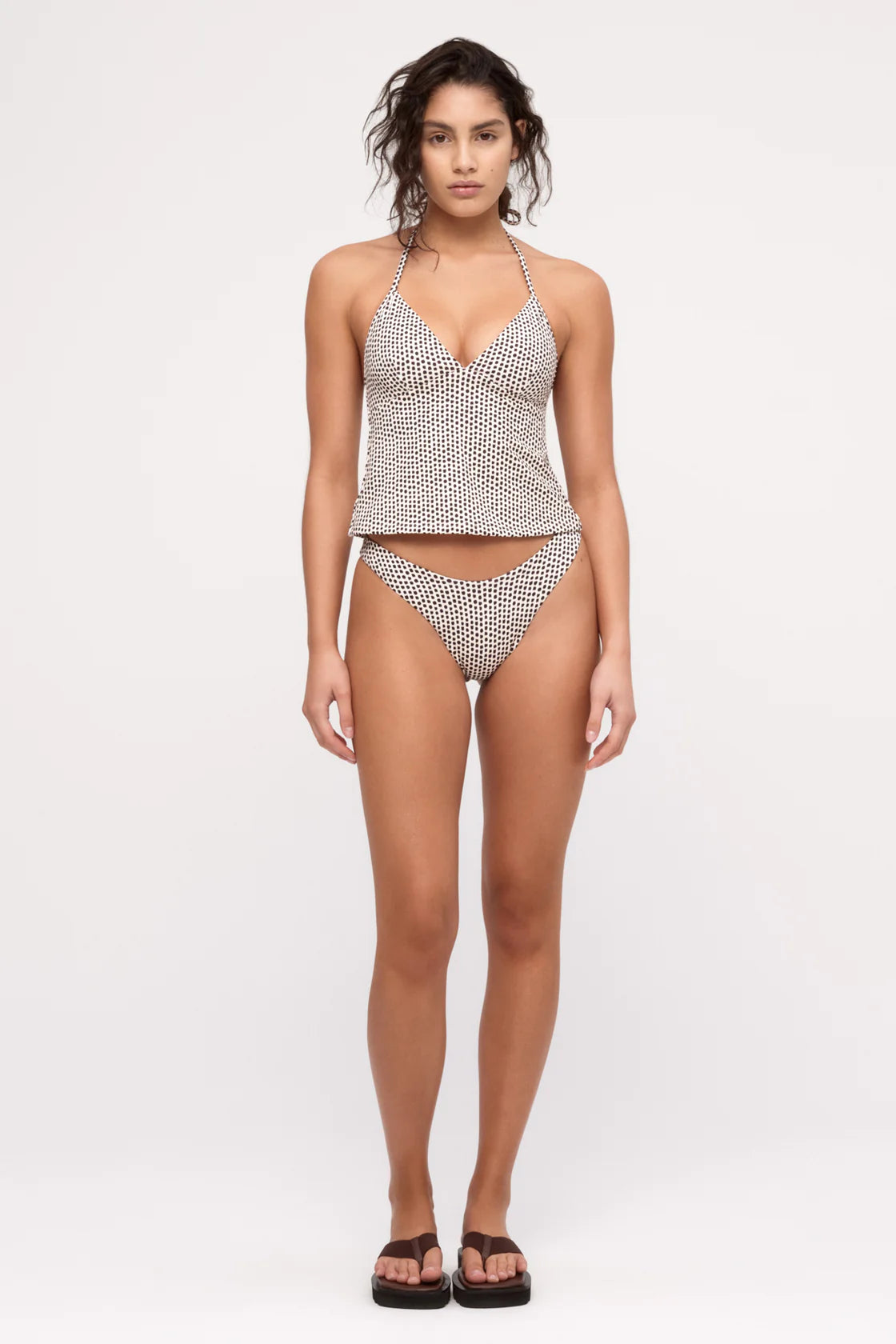 Zulu & Zephyr | Reversible curve brief