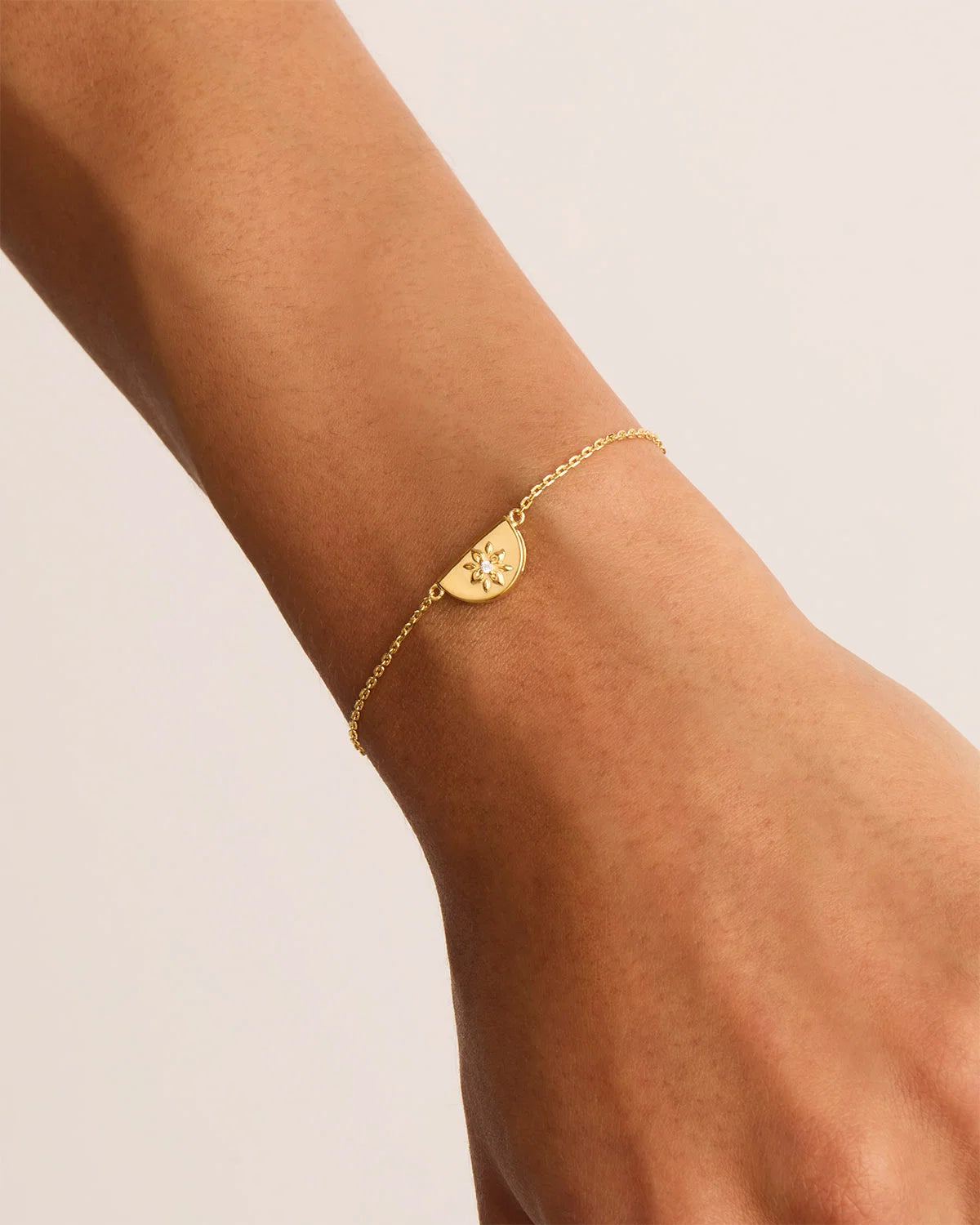 BY CHARLOTTE | Lotus Bracelet Gold