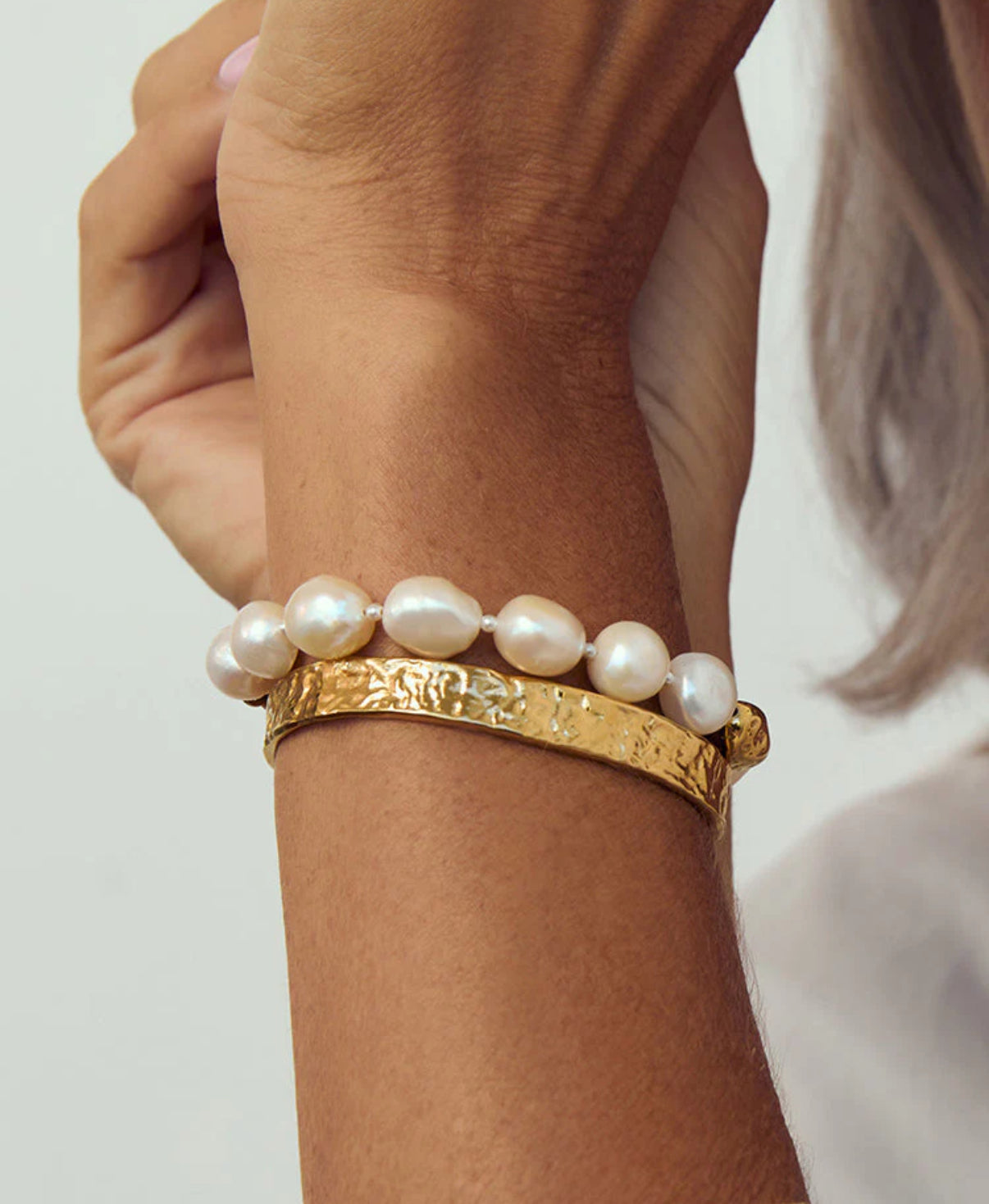 AOE | OLIVIA GOLD CUFF BRACELET
