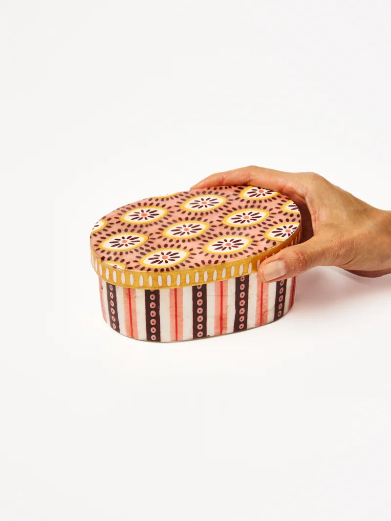 JONES AND CO | Samira Large Box Pink Eyes