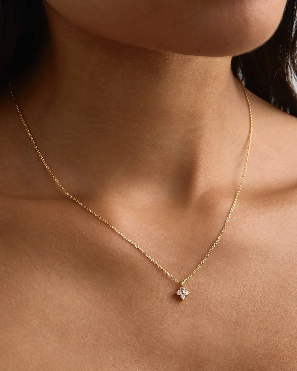 BY CHARLOTTE | Crystal Bloom Necklace Gold